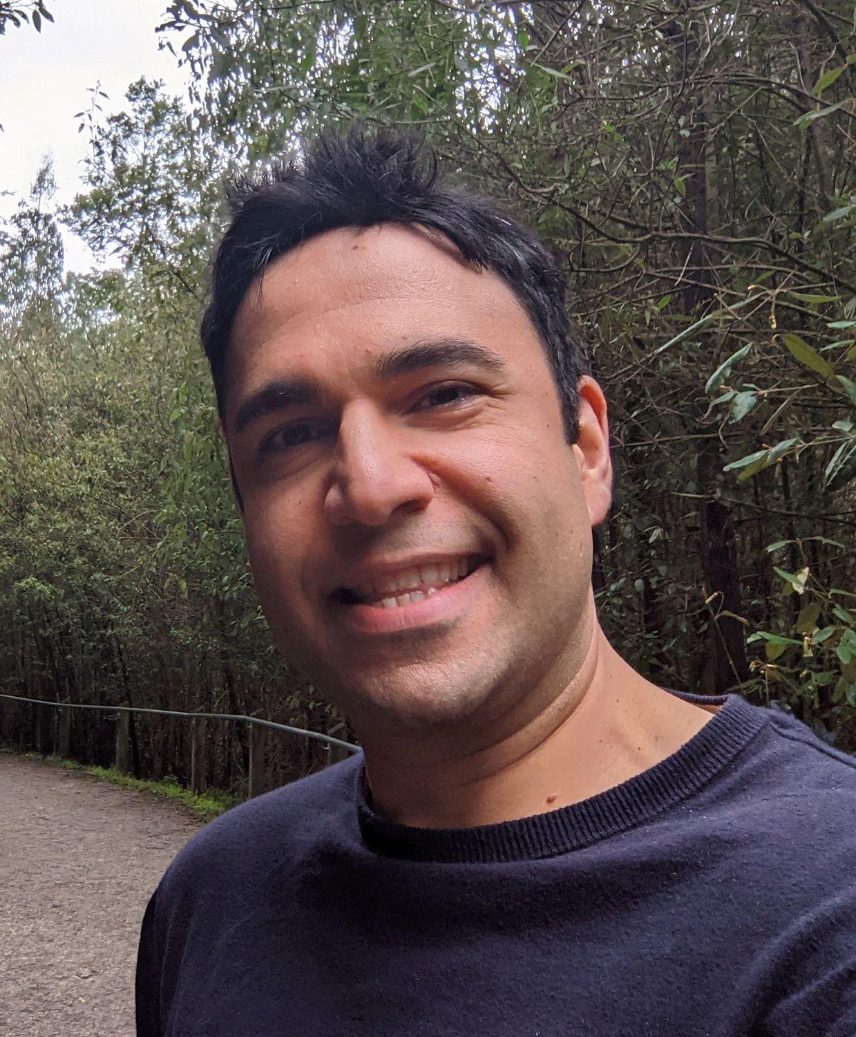 Alireza TayebNama