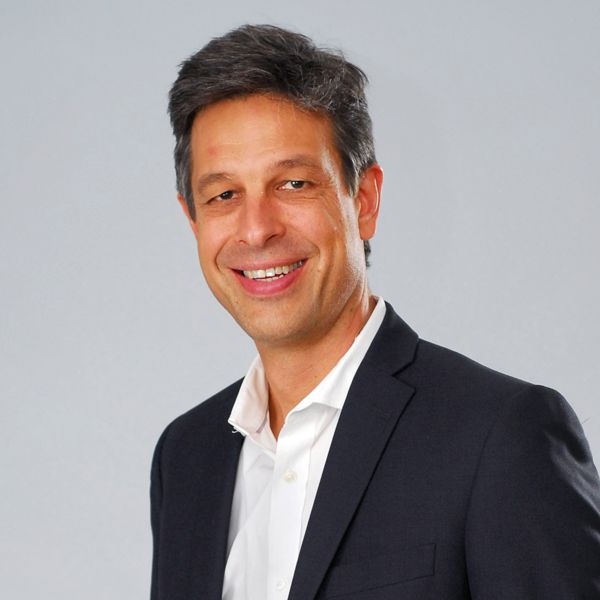 Guy Vanderhaegen