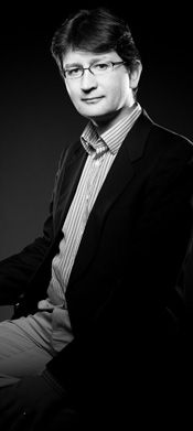 Simon Carmichael