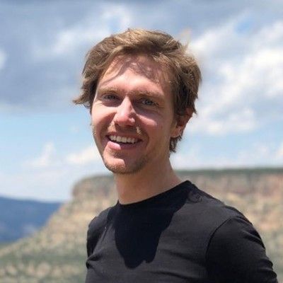 Justin Crowe