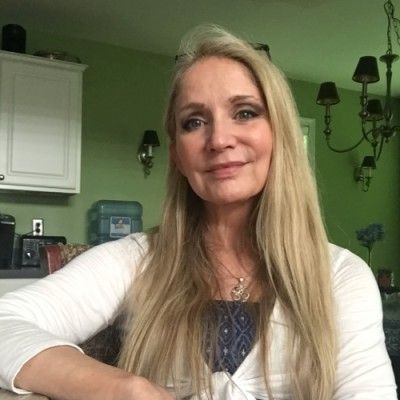 Lori Ezell