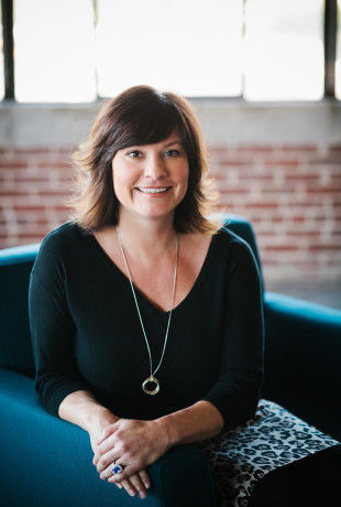 Lynne Laube