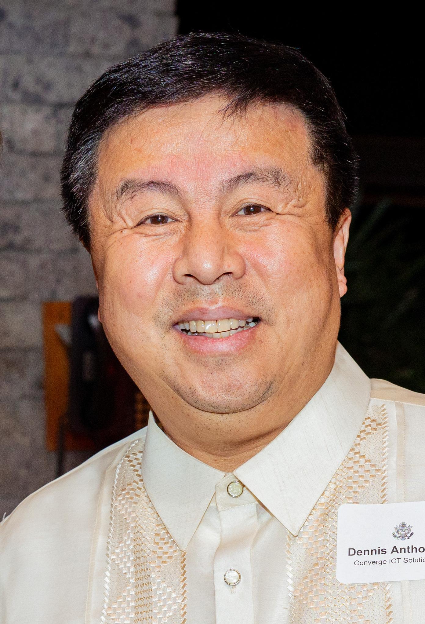 Dennis Uy