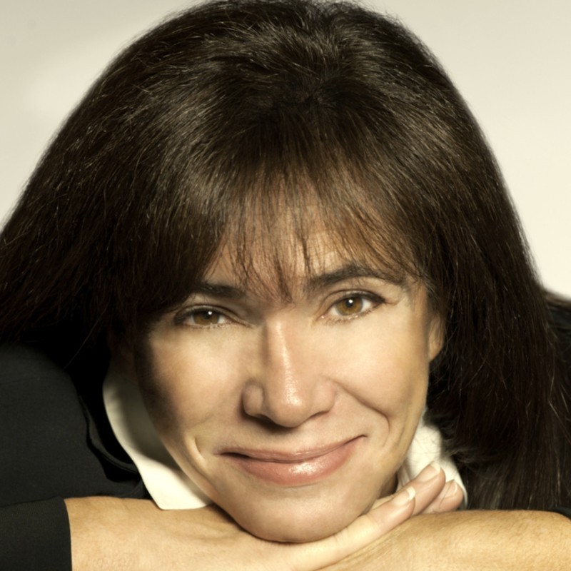 Cynthia Bogart