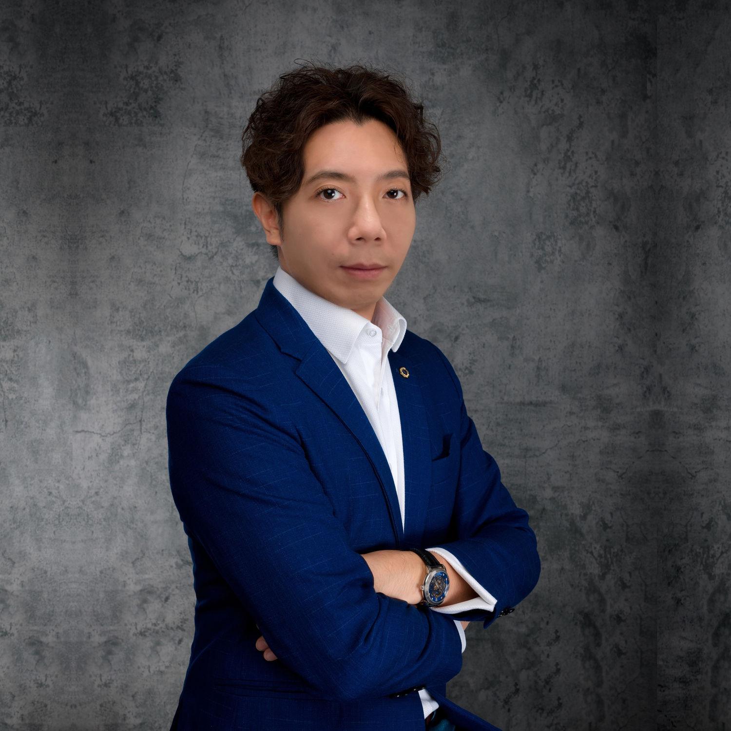 Simon Lee