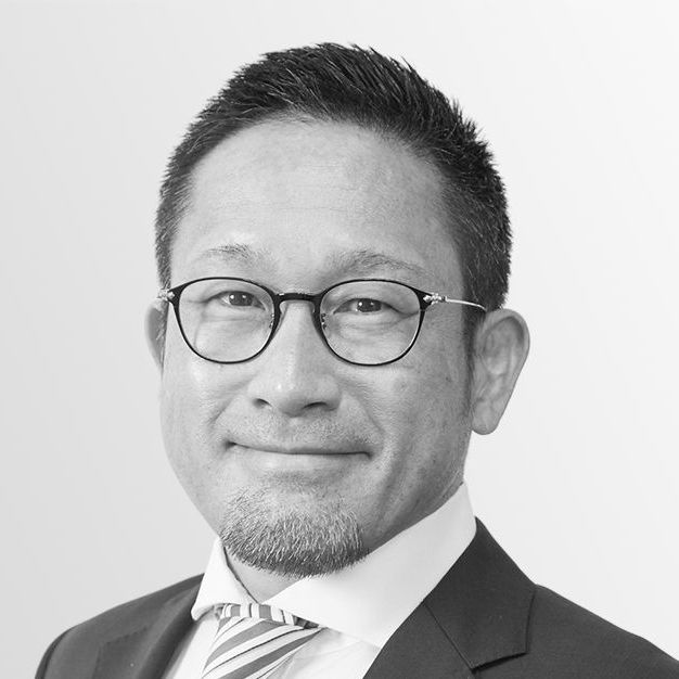 Kazunari Tsunaba