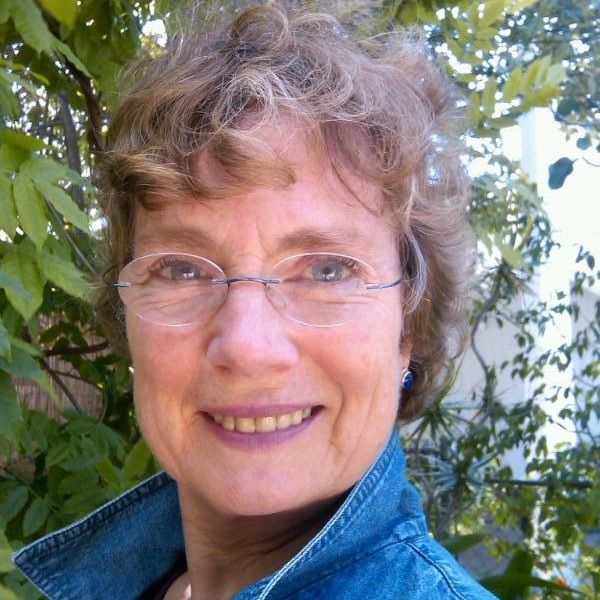 Vivian Lauderdale